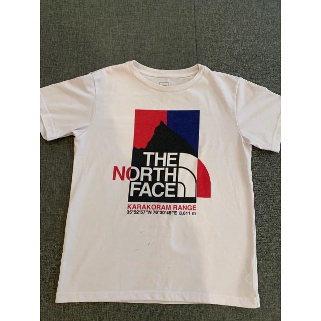 THE NORTH FACE(ザノースフェイス)のノースフェイス　Tシャツ　キッズ　150 キッズ/ベビー/マタニティのキッズ服男の子用(90cm~)(Tシャツ/カットソー)の商品写真