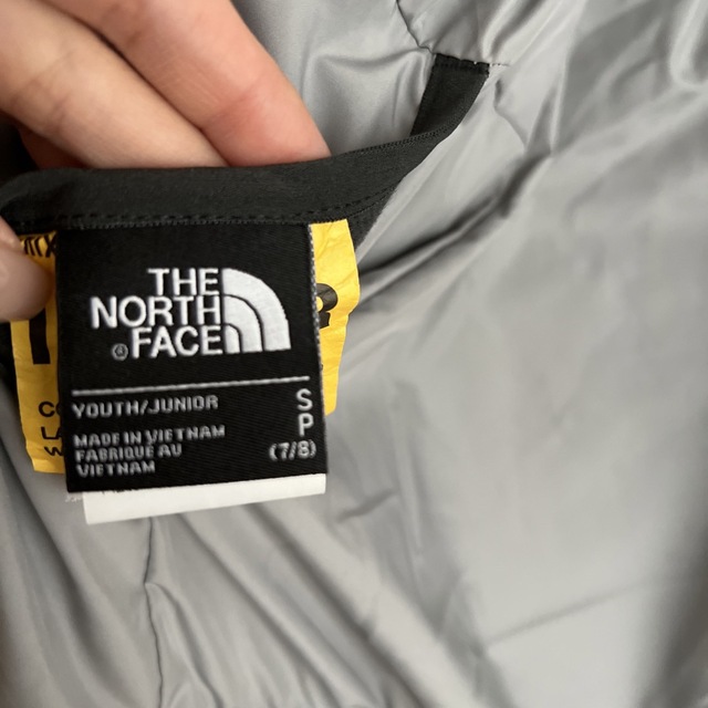 THE NORTH FACE(ザノースフェイス)の美品 ノースフェイス ダウンジャケット S キッズ/ベビー/マタニティのキッズ服男の子用(90cm~)(ジャケット/上着)の商品写真