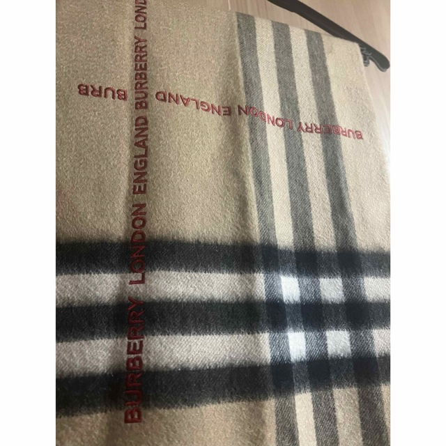 新品 Burberry バーバリー クラシック チェック カシミア 新品 Burberry バーバリー クラシック チェック カシミア