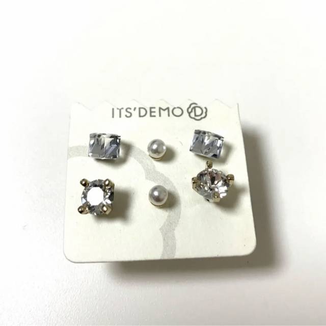 ITS'DEMO(イッツデモ)のITS'DEMO レディースのアクセサリー(ピアス)の商品写真