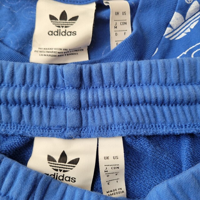 Originals（adidas）(オリジナルス)のadidas originals セットアップ スポーツ/アウトドアのサッカー/フットサル(ウェア)の商品写真