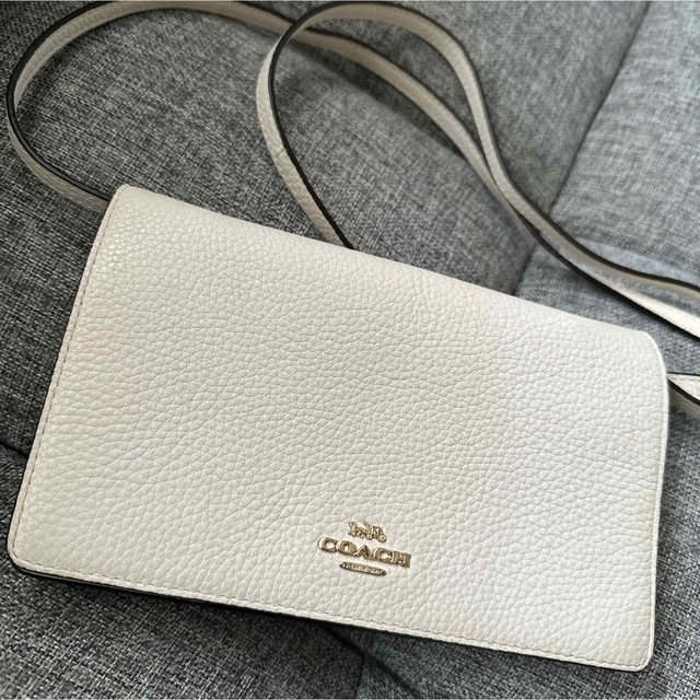 COACH(コーチ)のCOACH ショルダーウォレット/ショルダーバッグ･ミニバック/オフホワイト レディースのバッグ(ショルダーバッグ)の商品写真