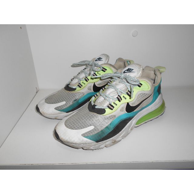 700131● NIKE AIR MAX 270 REACT SE スニーカー