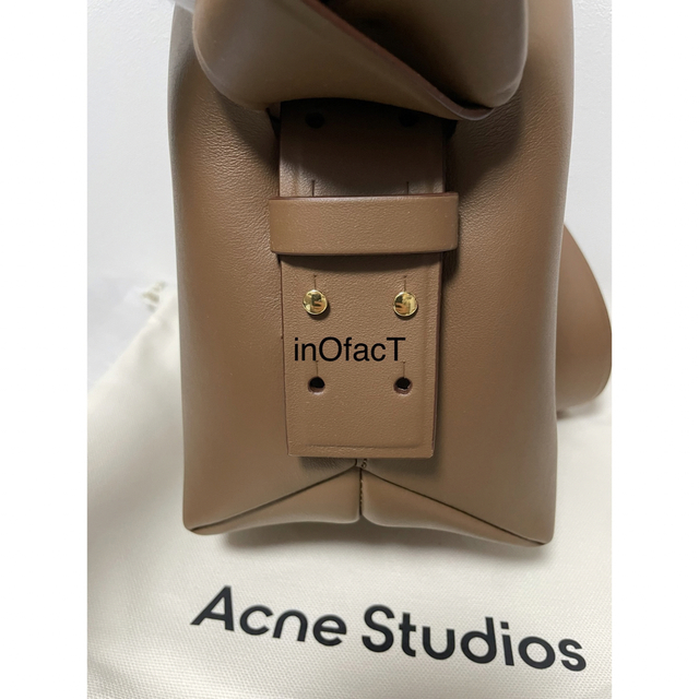 アクネストゥディオス Acne Studios ムスビ ミディアム ショルダー