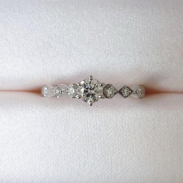 海外花系 Pt900 0.116ct ダイヤモンド V字 指輪 - 通販 - www