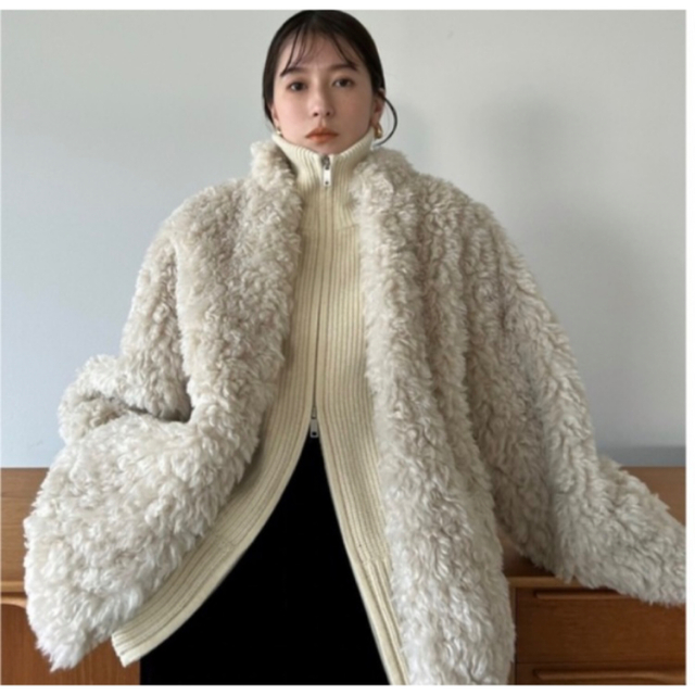 レディースCLANE CURL FUR SHORT COAT