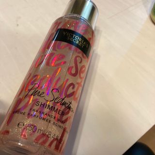 ヴィクトリアズシークレット(Victoria's Secret)のヴィクシー♡VSボディジェルラメ入り新品(ボディローション/ミルク)