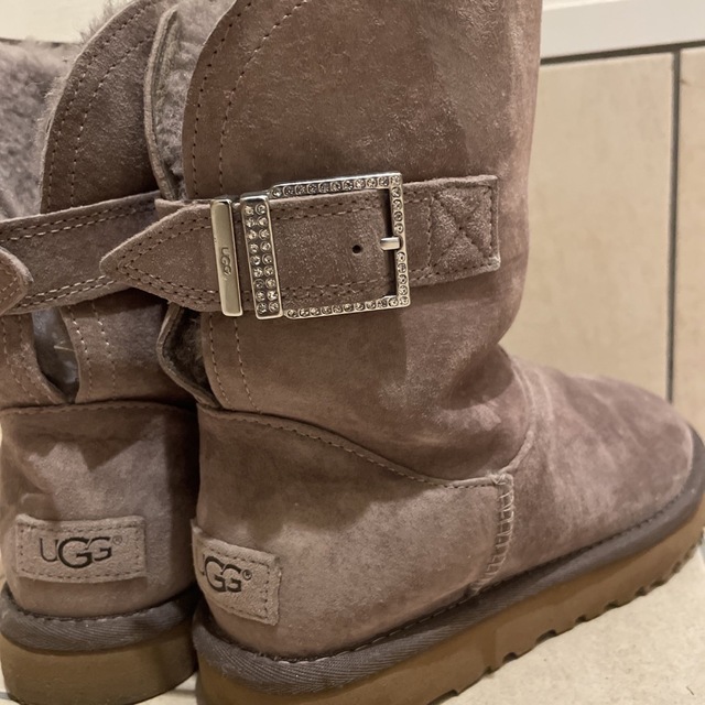 UGG(アグ)のUGG レモラ　ベンツムートンブーツ レディースの靴/シューズ(ブーツ)の商品写真