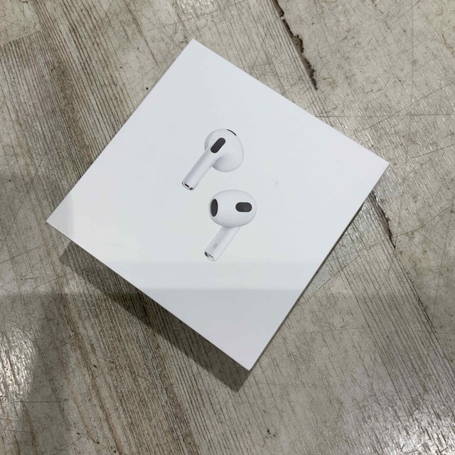 Apple保証期間内　エアーポッズ　AirPods 第3世代　付属品新品
