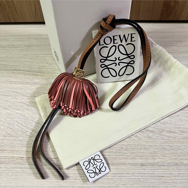 LOEWE チャーム　タッセル