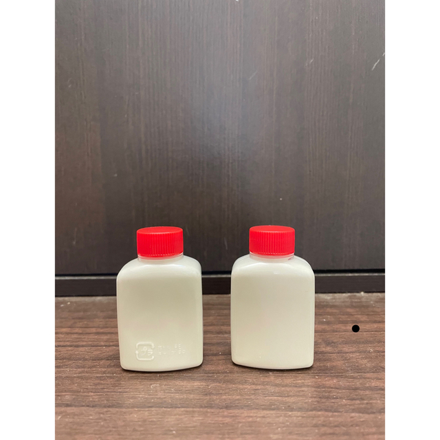錆転換剤 33ml 2本 ギリギリまで入れてます! 自動車/バイクの自動車(メンテナンス用品)の商品写真