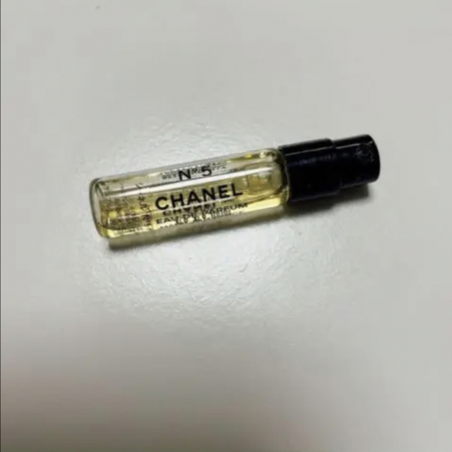 CHANEL(シャネル)の容量···〜49ml  シャネル　N°5 オードゥパルファム　サンプル コスメ/美容の香水(ユニセックス)の商品写真