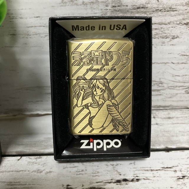 【生産終了品) うる星やつら　zippo  金　ストライプ　ゴールド