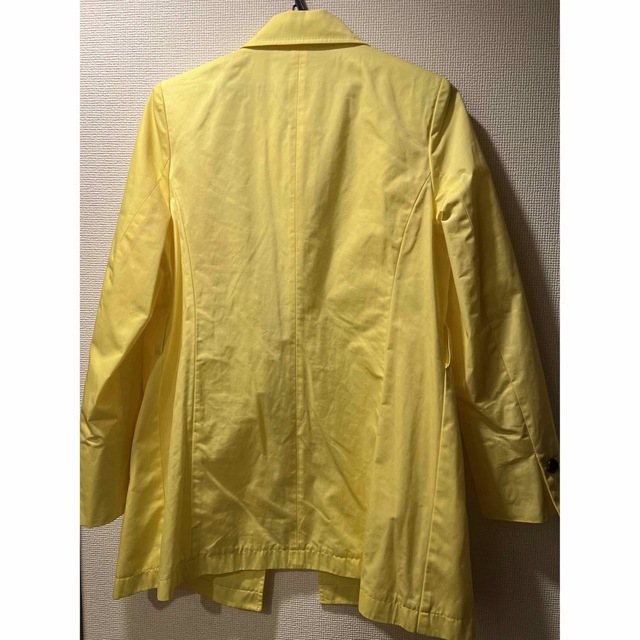 自由区(ジユウク)の自由区 コート イエロー レディースのジャケット/アウター(ロングコート)の商品写真