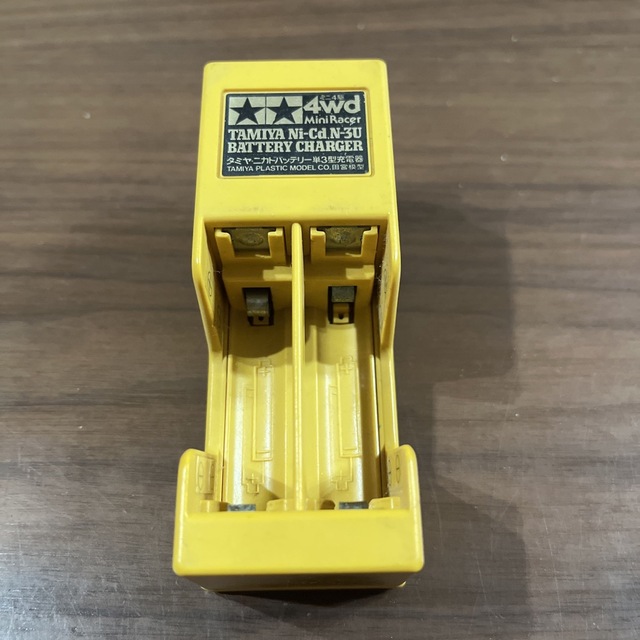 タミヤ ニカドバッテリー単3型充電器の通販 by shop|ラクマ タミヤ ニカドバッテリー単3型充電器の通販 by shop|ラクマ