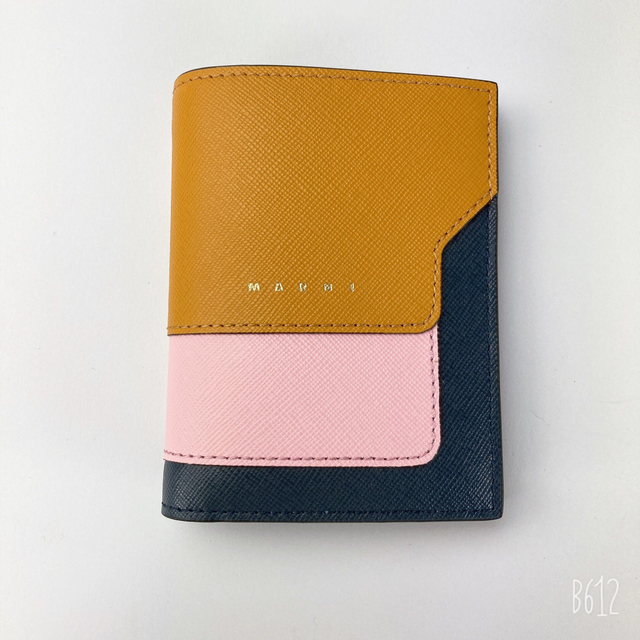 パネル :未使用 マルニ MARNI バイフォールド ウォレット 二つ折り