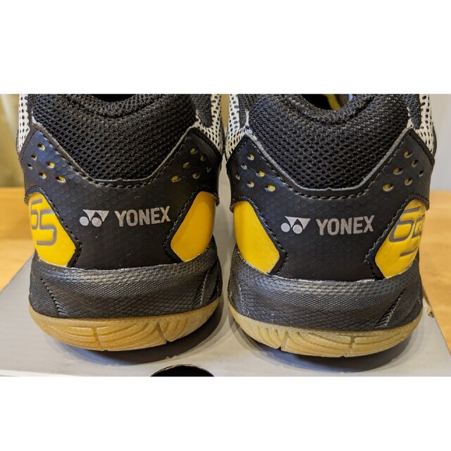 YONEX(ヨネックス)の★美品★YONEX パワークッション03 バドミントンシューズ スポーツ/アウトドアのスポーツ/アウトドア その他(バドミントン)の商品写真