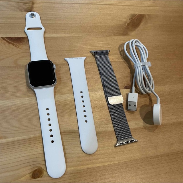 Apple watch 4 本体 GPSモデル 40mm SE 41mm