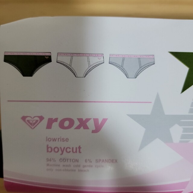 Roxy(ロキシー)のROXY　ローライズ　ボーイカット　Mサイズ3P　グレー　ホワイト　カーキ　新品 レディースの下着/アンダーウェア(ショーツ)の商品写真