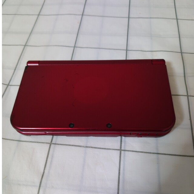 「Newニンテンドー3DS LL メタリックレッド」