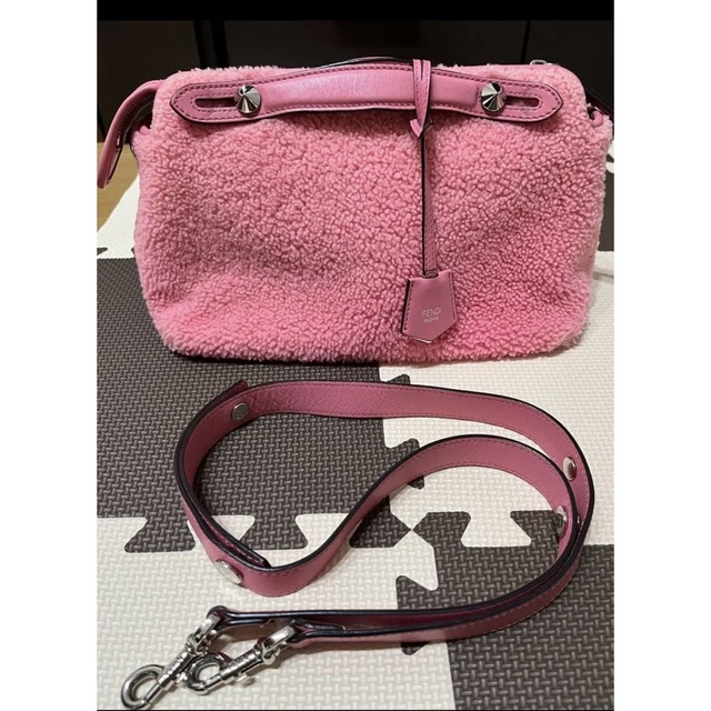 超歓迎された FENDI - 【1/31迄値下げ中】 FENDI フェンディ ムートン