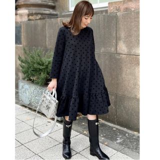 チェスティ(Chesty)のtrefle＋1   新品タグ付き✨ドットワンピース✨black(ひざ丈ワンピース)