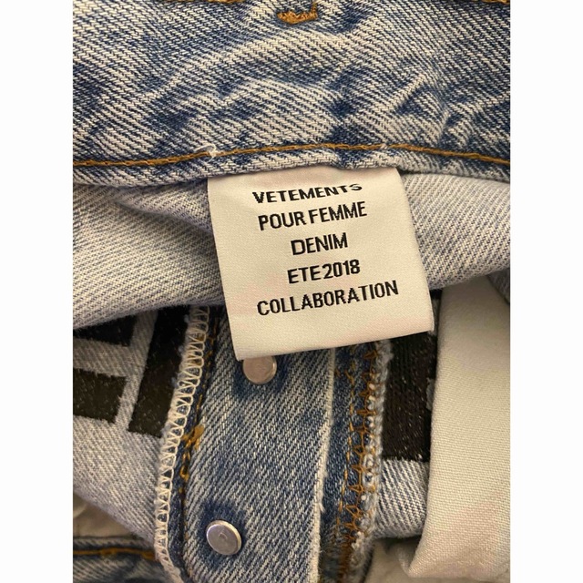 新品 vetements ロゴ 刺繍 デニム リーバイス