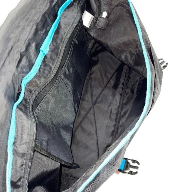 adidas(アディダス)のadidas　アディダス　バッグ メンズのバッグ(ショルダーバッグ)の商品写真