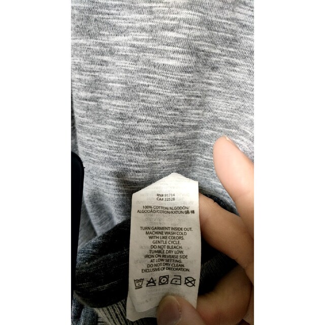 ARMANI EXCHANGE(アルマーニエクスチェンジ)の【送料込】アルマーニエクスチェンジメンズジップアップ　グレー　Size S(M) メンズのトップス(パーカー)の商品写真