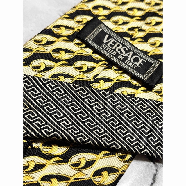 【高級ネクタイ✨️激レア品✨️】VERSACE イエロー 総柄