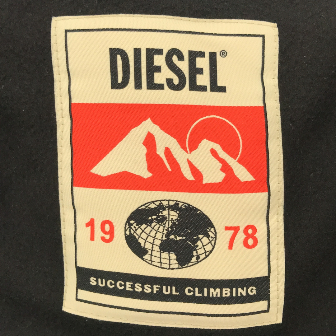DIESEL(ディーゼル)のDIESEL フリースナイロンジャケット Mサイズ メンズのジャケット/アウター(その他)の商品写真