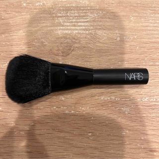 ナーズ(NARS)の【NARS】チークブラシ（非売品特製サイズ）(ブラシ・チップ)