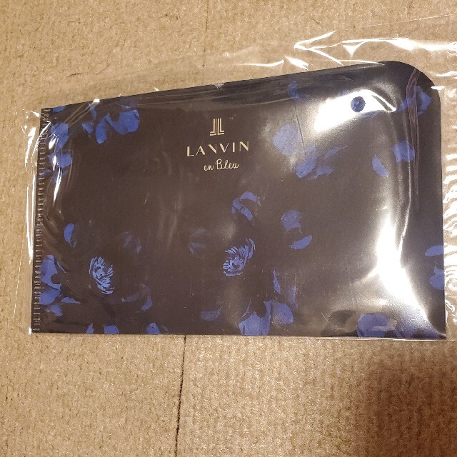 LANVIN en Bleu(ランバンオンブルー)のLANVINエチケットケース レディースのファッション小物(ポーチ)の商品写真