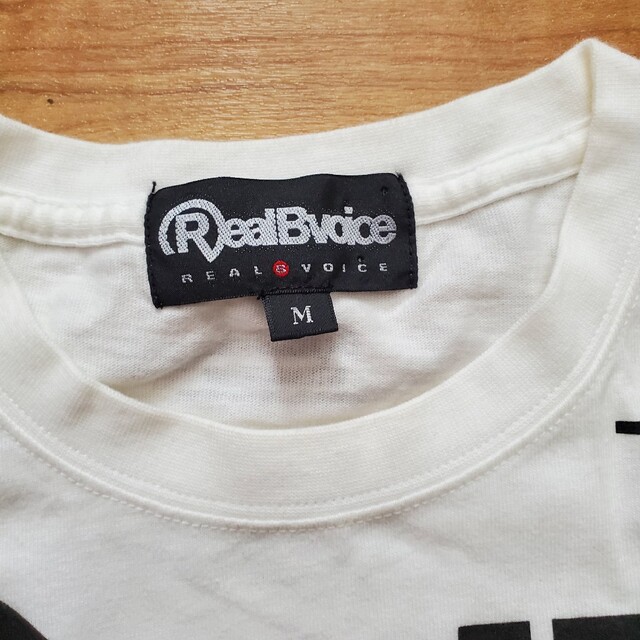 RealBvoice(リアルビーボイス)のリアルビーボイス　長袖　ロングシャツ　Tシャツ レディースのトップス(Tシャツ(長袖/七分))の商品写真