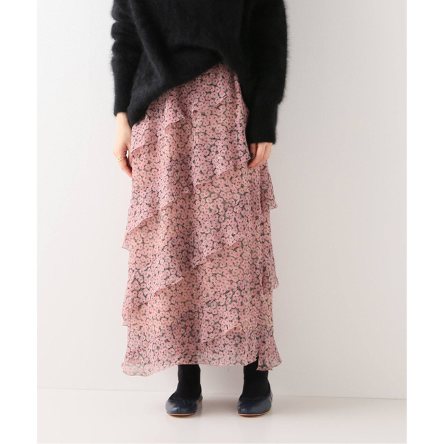 IENA LA BOUCLE(イエナラブークル)のIENA LA BOUCLE クレープフラワーエスカルゴスカート レディースのスカート(ロングスカート)の商品写真