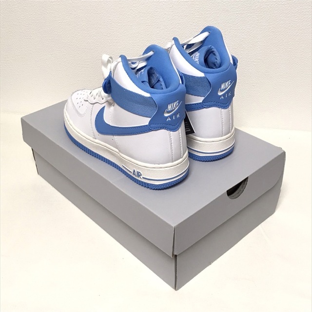 《新品》NIKE WMNS AIR FORCE 1 HIGH OG QS UNC