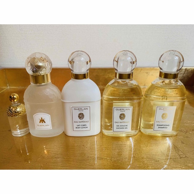 GUERLAIN(ゲラン)のゲラン  香水ボトル、ミニトワレ、シャワージェル 、ボディローションセット コスメ/美容のボディケア(ボディローション/ミルク)の商品写真