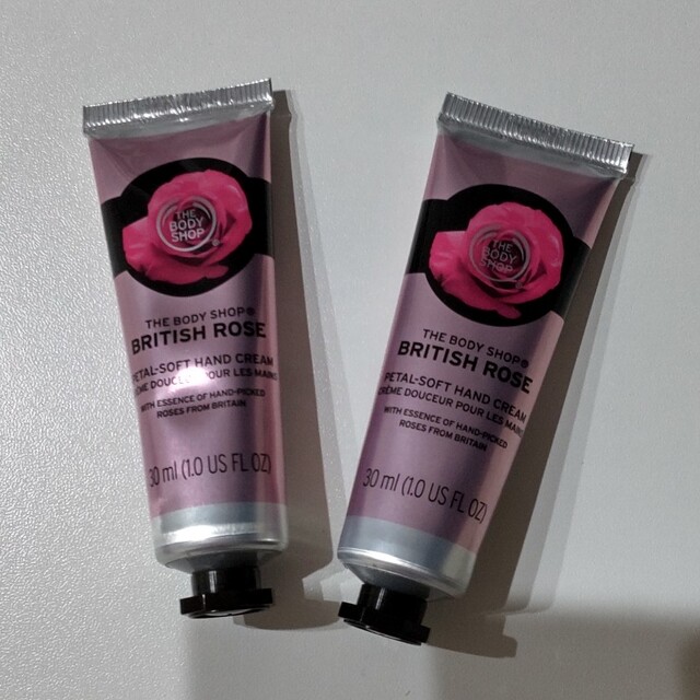 THE BODY SHOP(ザボディショップ)のザボディショップ　ハンドクリーム　ブリティッシュローズ　30ml コスメ/美容のボディケア(ボディクリーム)の商品写真