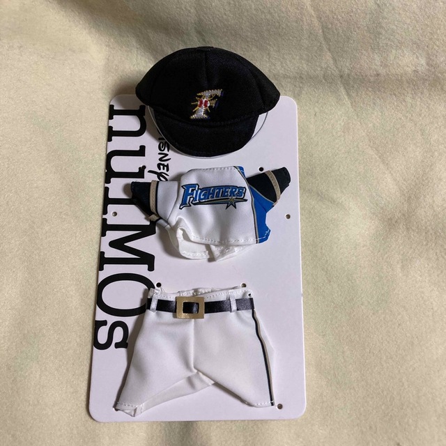 北海道日本ハムファイターズ(ホッカイドウニホンハムファイターズ)のぬいもーず　nuiMOs プロ野球　日本ハムファイターズ　ユニフォーム スポーツ/アウトドアの野球(応援グッズ)の商品写真