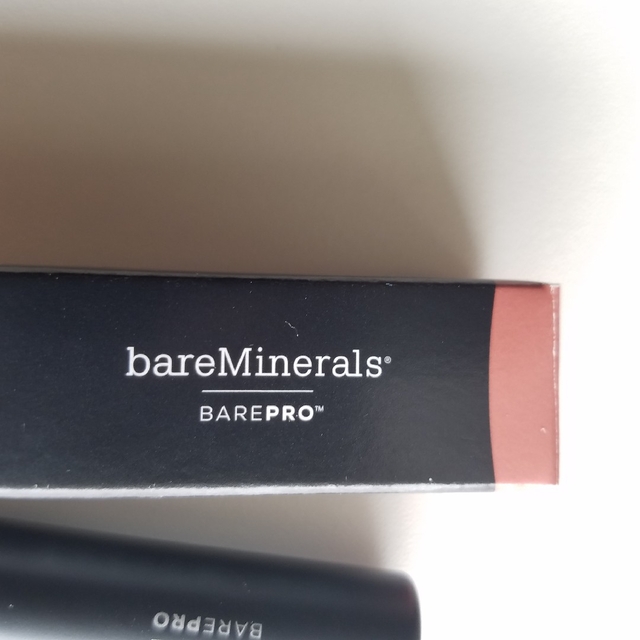 bareMinerals(ベアミネラル)のベアミネラル  ベアプロ ロングウェア リップスティック ピオニー 未使用 コスメ/美容のベースメイク/化粧品(口紅)の商品写真