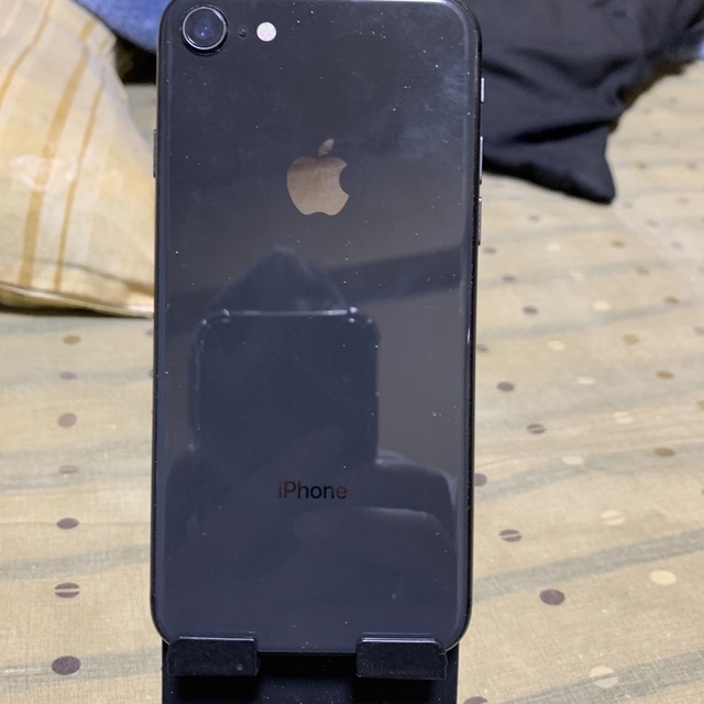 iPhone8ブラック　SIMフリー