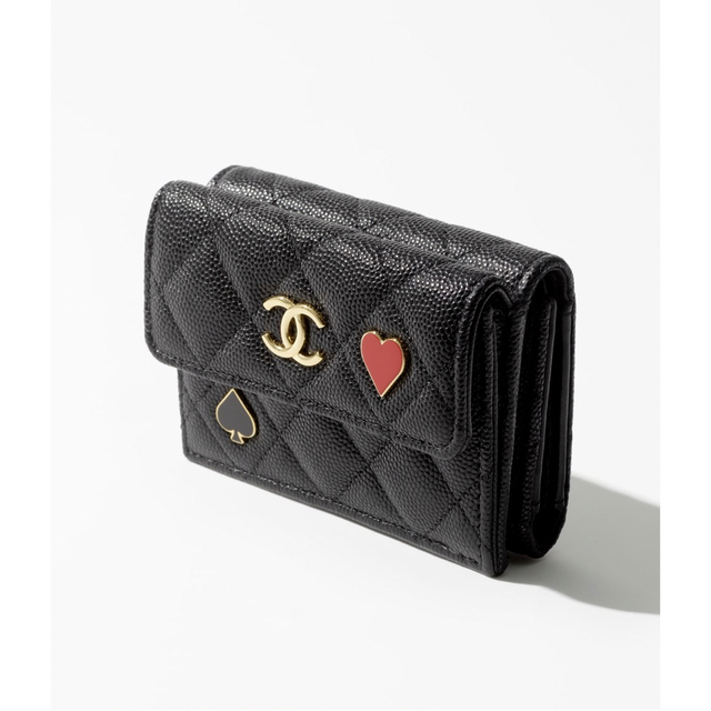 年末のプロモーション大特価! CHANEL カードケースの値段と価格推移は