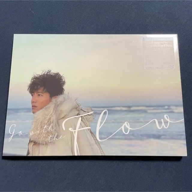 【035】木村拓哉 Go with the Flow 初回限定盤A フォトブック エンタメ/ホビーのCD(ポップス/ロック(邦楽))の商品写真