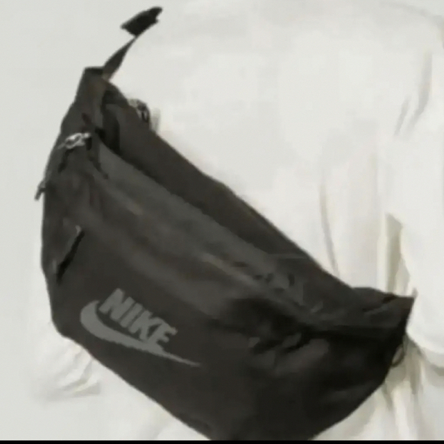 NIKE(ナイキ)のはなこ様専用NIKE デイバッグ レディースのバッグ(リュック/バックパック)の商品写真