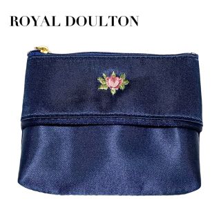 ロイヤルドルトン(Royal Doulton)の【ロイヤル ドルトン】ティッシュケース付き小物入れ　ネイビー(ポーチ)