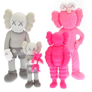 メディコムトイ(MEDICOM TOY)のMEDICOM TOY メディコムトイ KAWS FAMILY OPEN EDITION "Grey Pink" カウズファミリー オープンエディション フィギュア グレー/ピンク(その他)