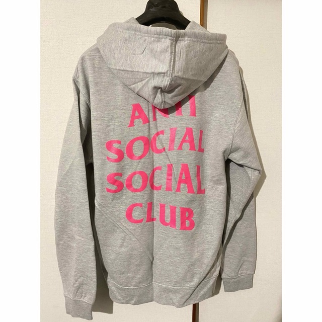 ANTI SOCIAL SOCIAL CLUB(アンチソーシャルソーシャルクラブ)のアンチソーシャルソーシャルクラブM anti  socialsocialclub メンズのトップス(パーカー)の商品写真