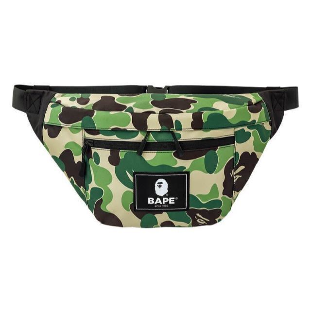 A BATHING APE(アベイシングエイプ)の【新品未使用】A BATHING APE ベイシングエイプ 大容量ボディバッグ メンズのバッグ(ボディーバッグ)の商品写真