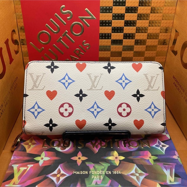 LOUIS VUITTON(ルイヴィトン)の⭐︎超・超美品⭐︎…ルイヴィトン(2020.FRID)ゲームオンブロン・ホワイト レディースのファッション小物(財布)の商品写真