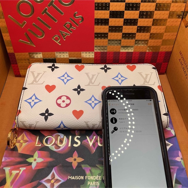 LOUIS VUITTON(ルイヴィトン)の⭐︎超・超美品⭐︎…ルイヴィトン(2020.FRID)ゲームオンブロン・ホワイト レディースのファッション小物(財布)の商品写真